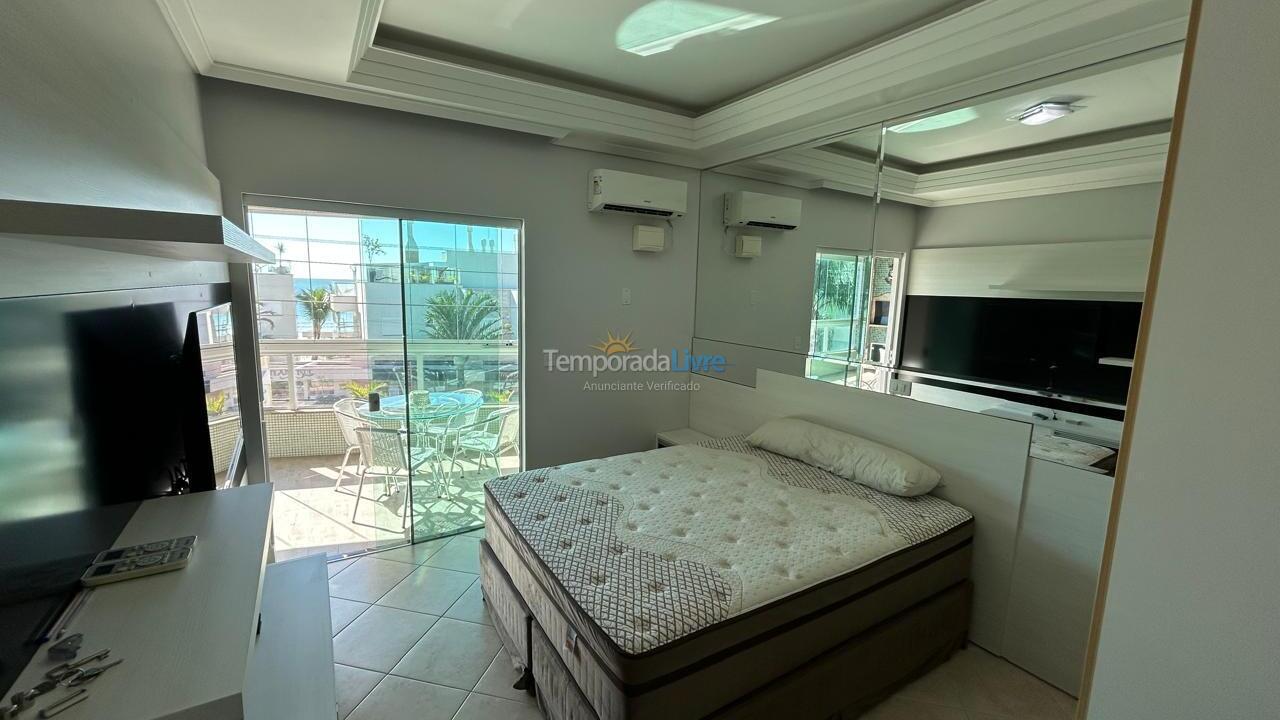 Apartment for vacation rental in Bombinhas (Praia de Bombas)