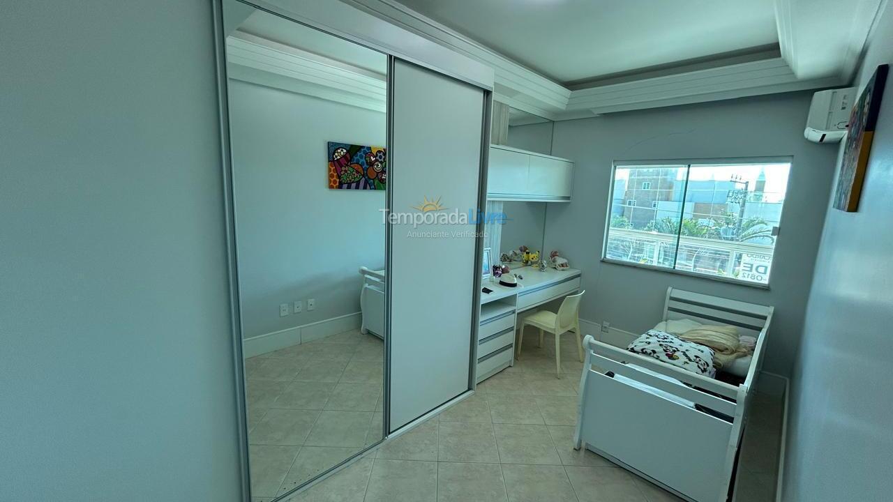 Apartment for vacation rental in Bombinhas (Praia de Bombas)