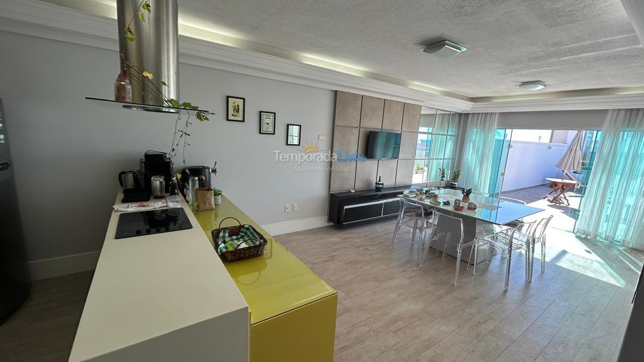 Apartment for vacation rental in Bombinhas (Praia de Bombas)