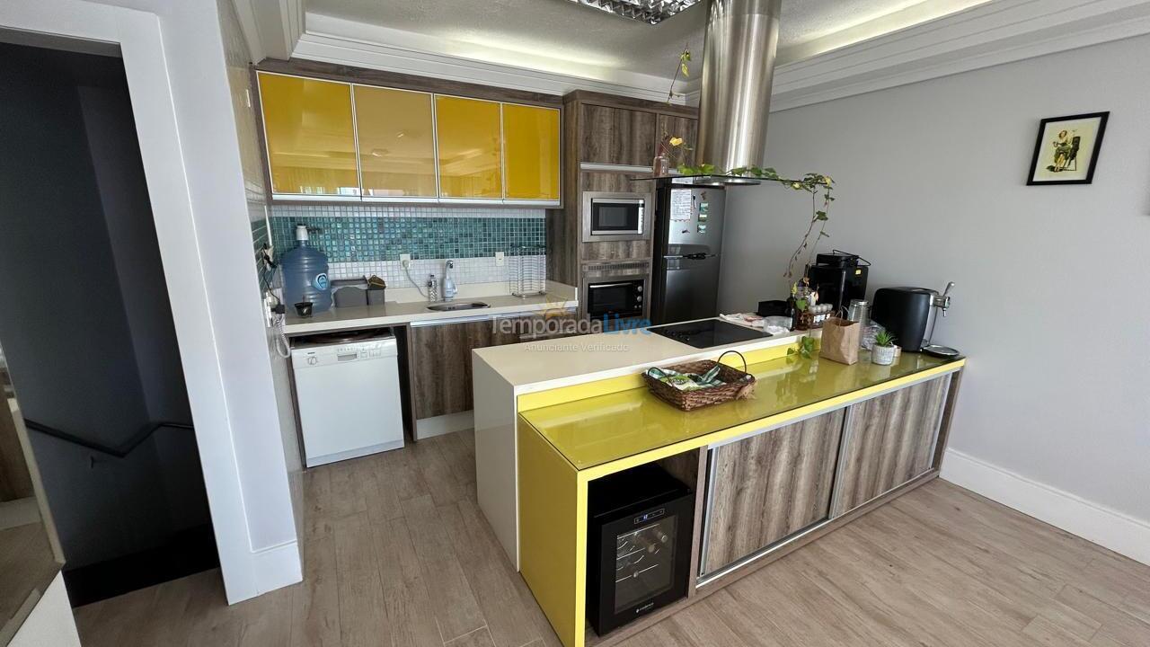 Apartment for vacation rental in Bombinhas (Praia de Bombas)