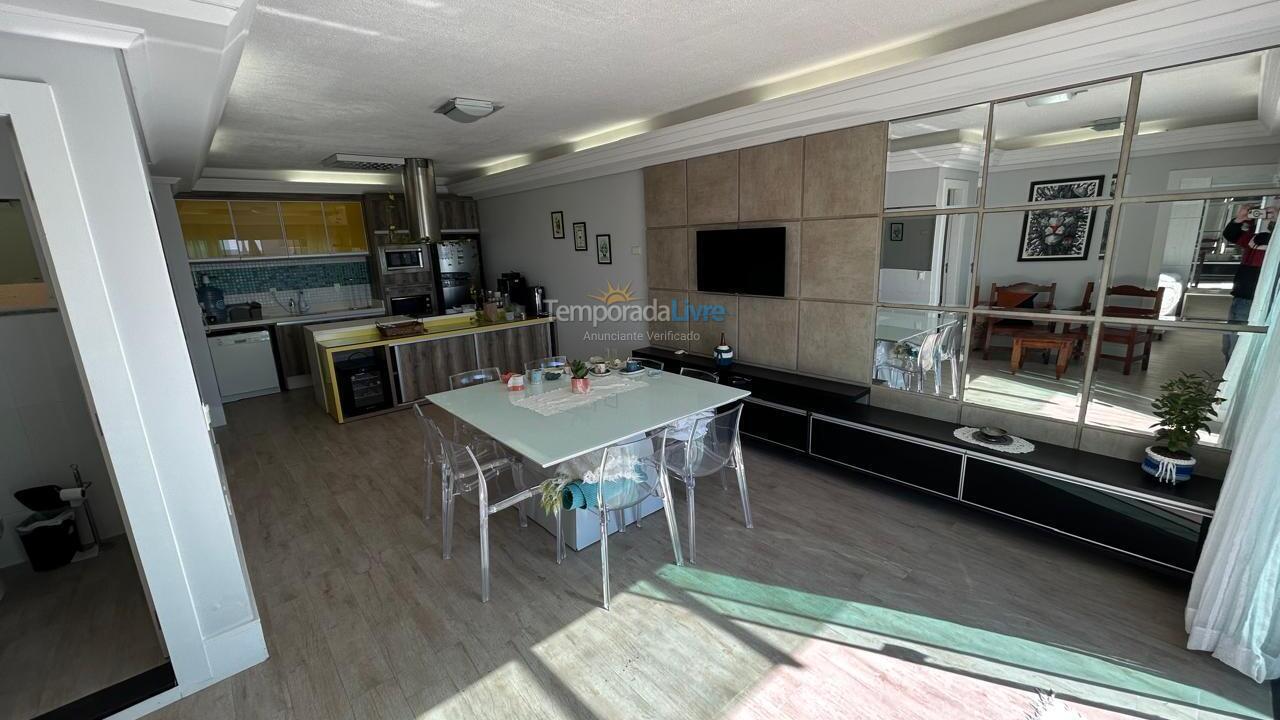 Apartment for vacation rental in Bombinhas (Praia de Bombas)
