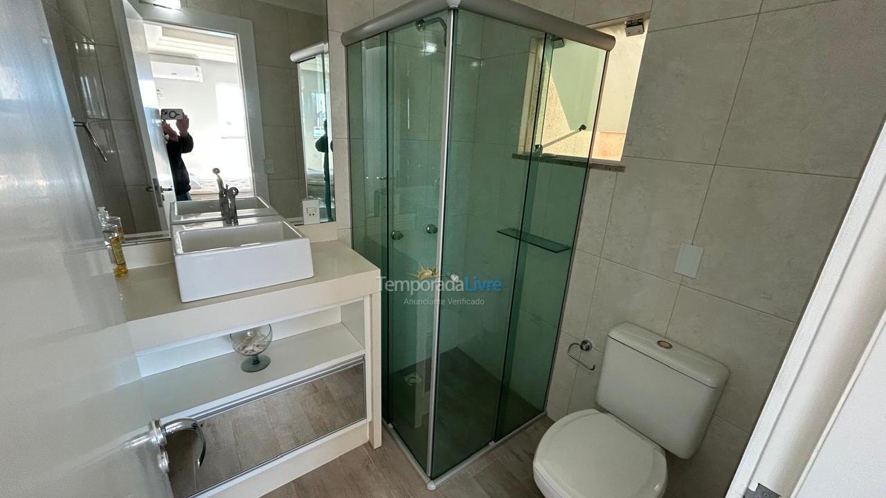 Apartment for vacation rental in Bombinhas (Praia de Bombas)