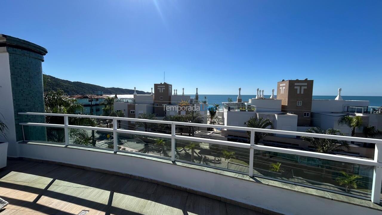 Apartment for vacation rental in Bombinhas (Praia de Bombas)