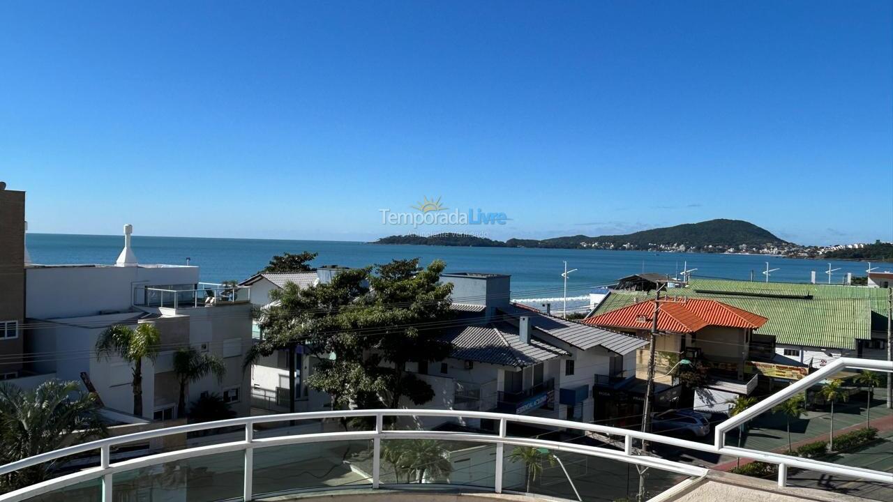 Apartment for vacation rental in Bombinhas (Praia de Bombas)