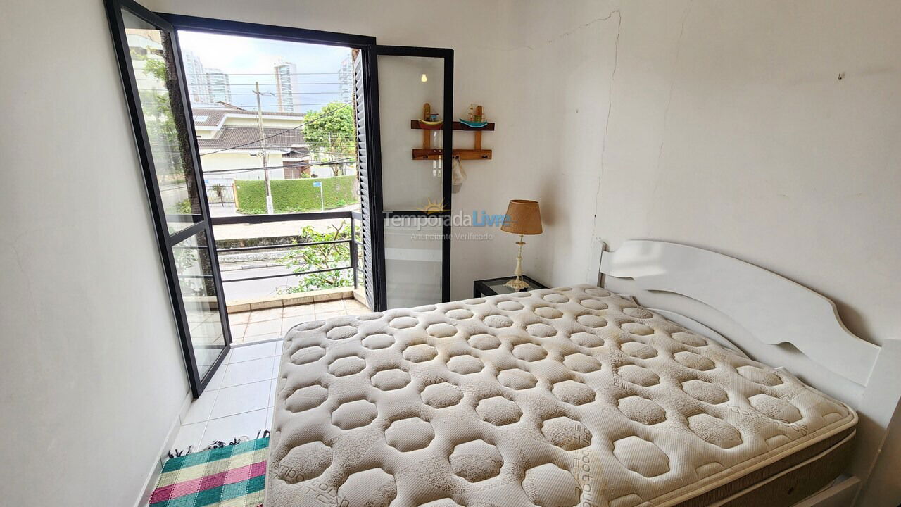 Apartment for vacation rental in Guarujá (Enseada)