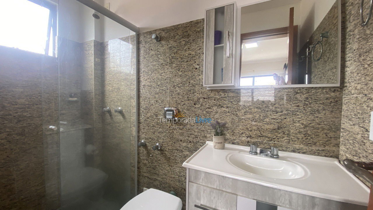 Apartamento para aluguel de temporada em Bombinhas (Canto Grande)