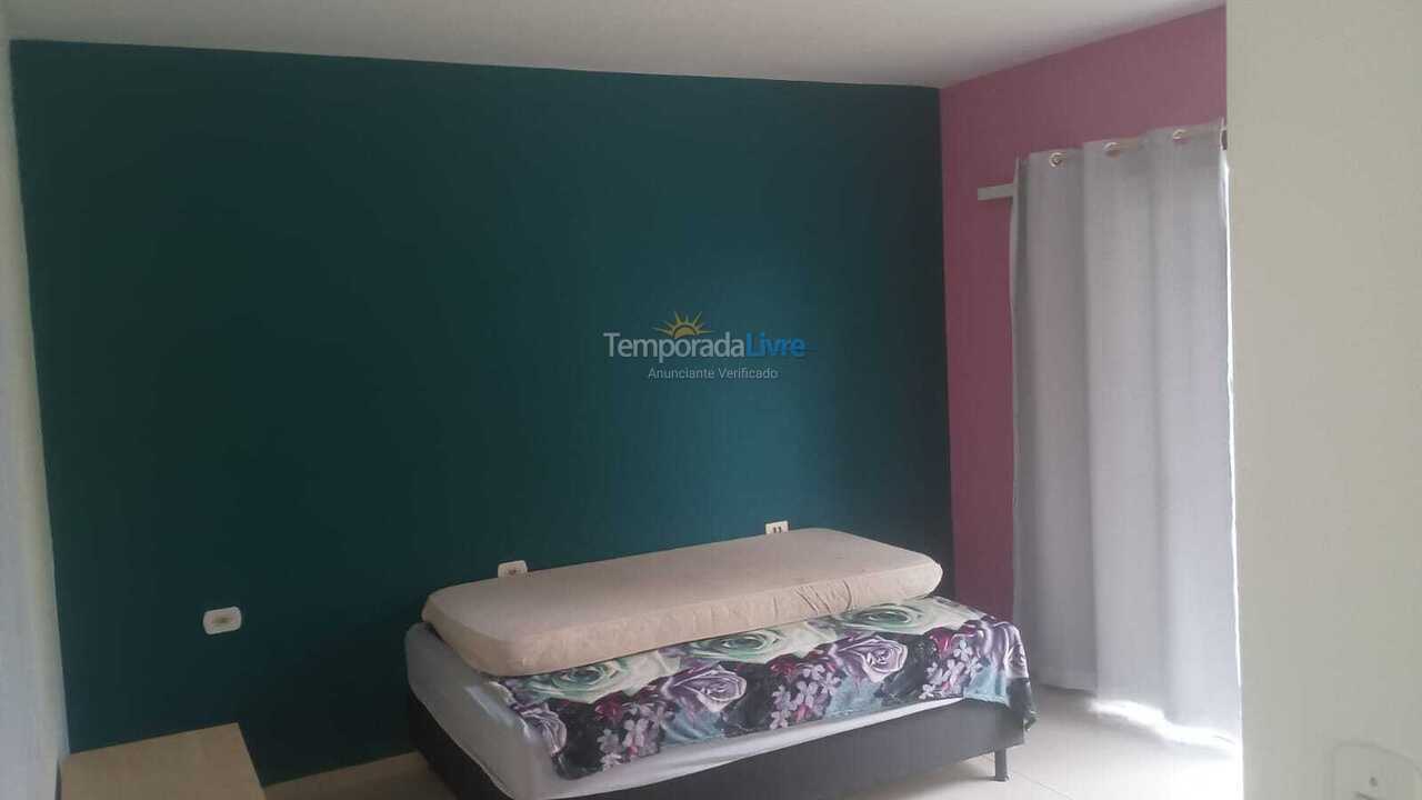 Casa para alquiler de vacaciones em Itapoá (Barra do Saí)