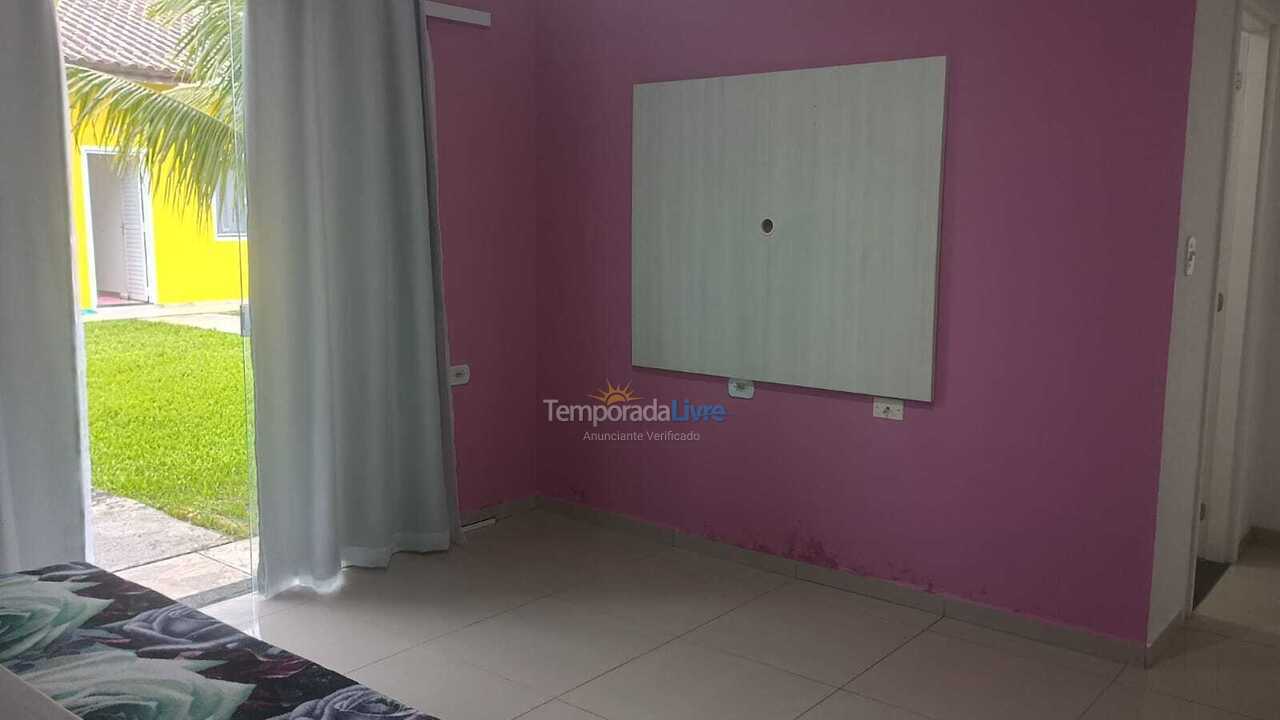 Casa para alquiler de vacaciones em Itapoá (Barra do Saí)