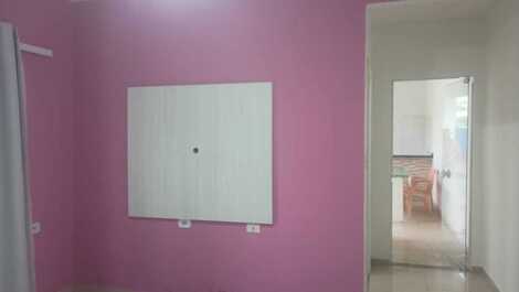 Casa con piscina en Itapoá, capacidad para 8 personas, a 500 m del mar.