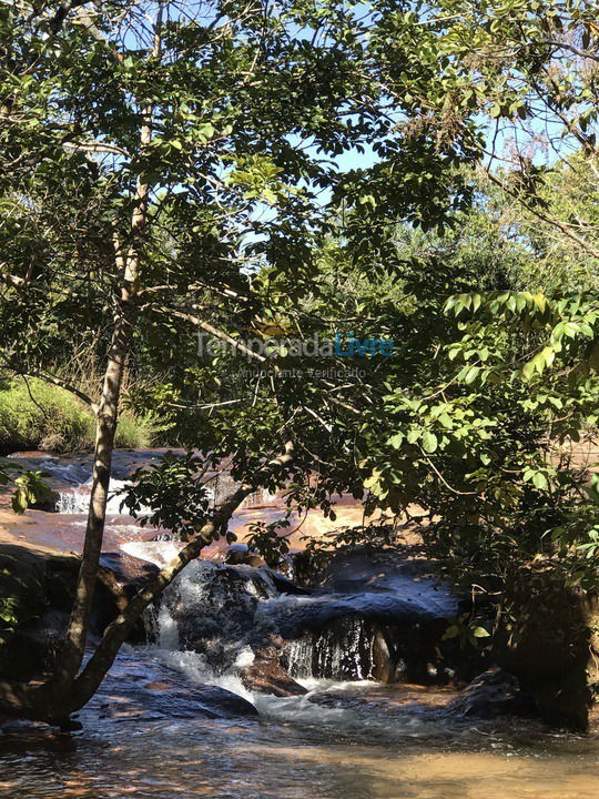 Granja para alquiler de vacaciones em Chapada dos Guimarães (Estrada da Cachoeira Rica Km 10)