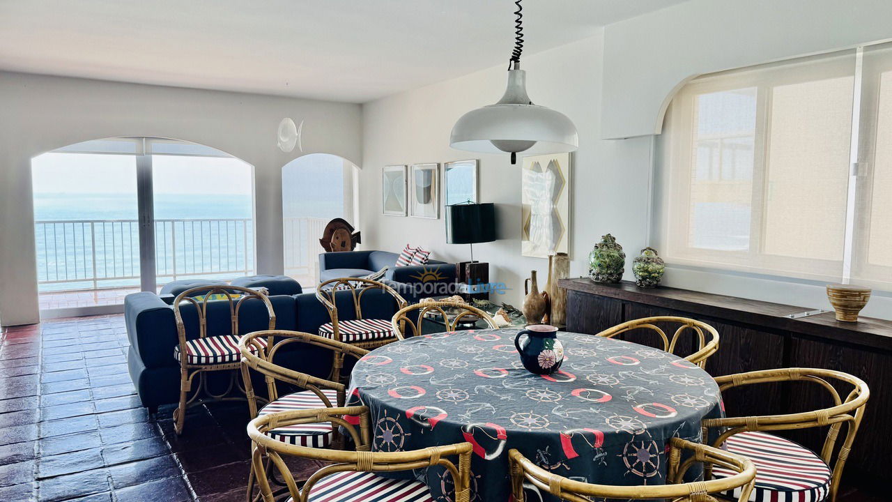 Apartamento para aluguel de temporada em Guarujá (Pitangueiras)