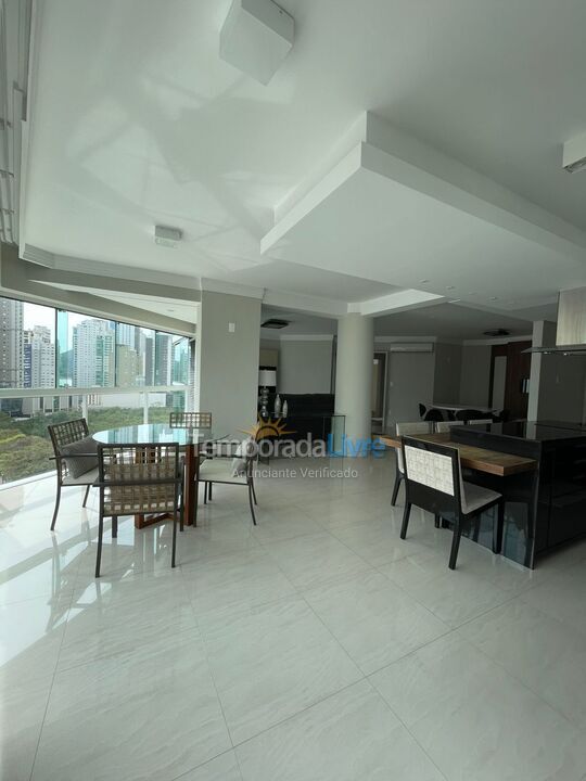 Apartment for vacation rental in Balneário Camboriú (Barra Sul)