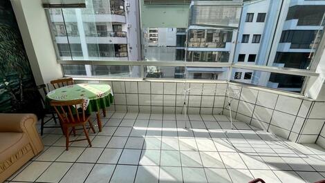 Amplo apartamento próximo ao Shopping Russi &amp; Russi