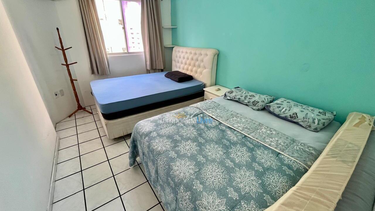 Apartamento para aluguel de temporada em Itapema (Meia Praia)