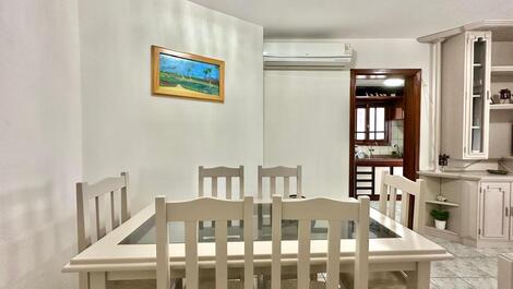 Apartamento a media cuadra de la playa - vista al mar - alquiler directo con el propietario.