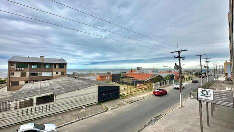 Apartamento a media cuadra de la playa - vista al mar - alquiler directo con el propietario.