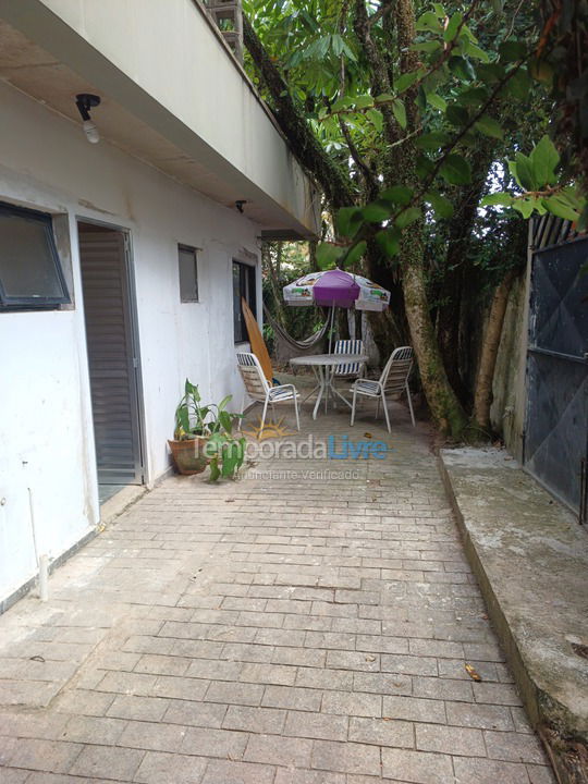 Casa para alquiler de vacaciones em Guarujá (Enseda)