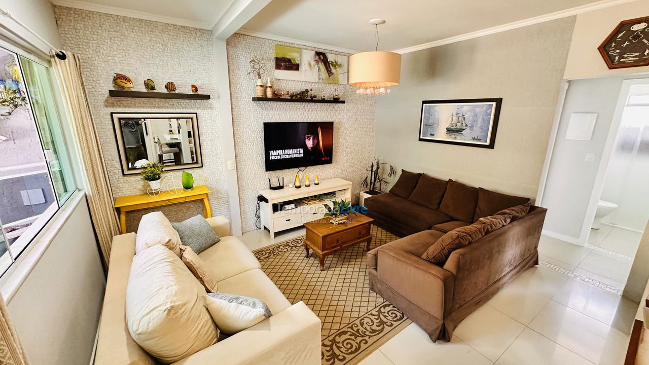 Casa para aluguel de temporada em Florianópolis (Lagoinha)