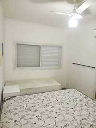 Apartamento en São Vicente, a 100 metros de la playa, con capacidad para 5 personas.