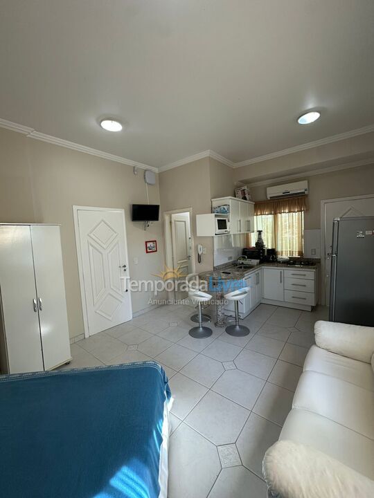 Apartment for vacation rental in Governador Celso Ramos (Praia de Palmas)