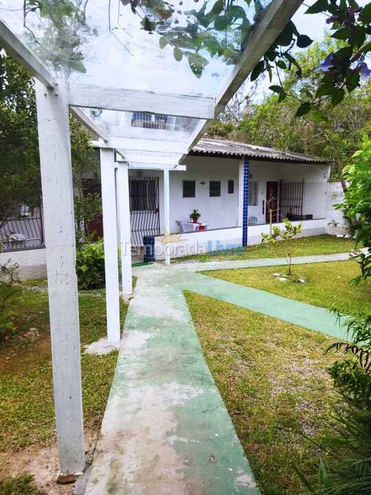 Chácara / sítio para aluguel de temporada em Itanhaém (Balneário Gaivotas)