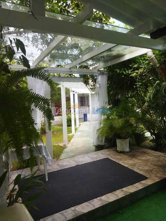 Chácara / sítio para aluguel de temporada em Itanhaém (Balneário Gaivotas)