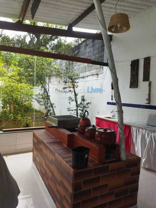 Chácara / sítio para aluguel de temporada em Itanhaém (Balneário Gaivotas)