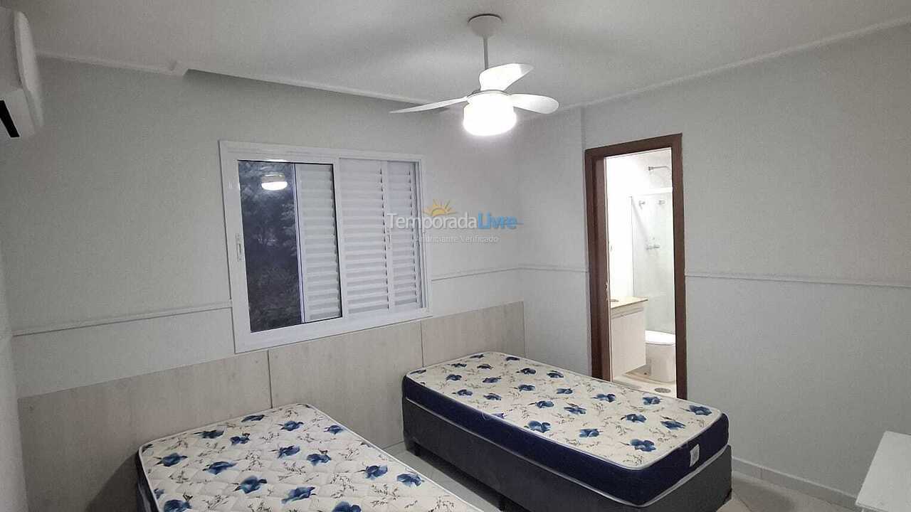 Apartamento para aluguel de temporada em Guarujá (Astúrias)