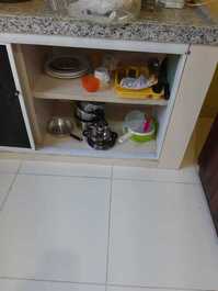 Kitnet 250 metros da Praia dos Milionários