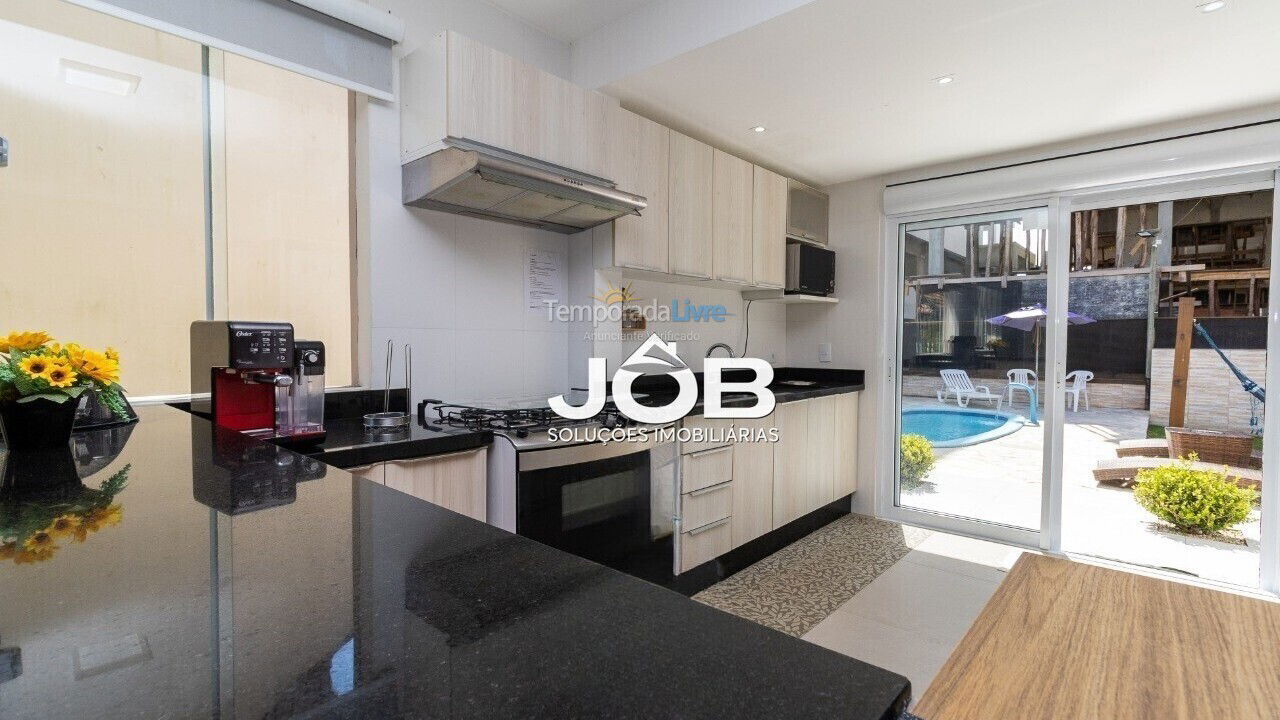 Casa para aluguel de temporada em Bombinhas (Mariscal)