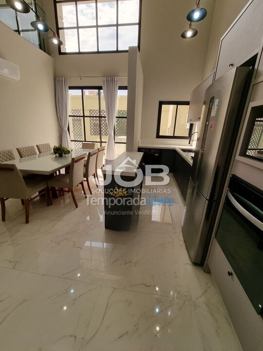 Apartment for vacation rental in Bombinhas (Canto Grande)