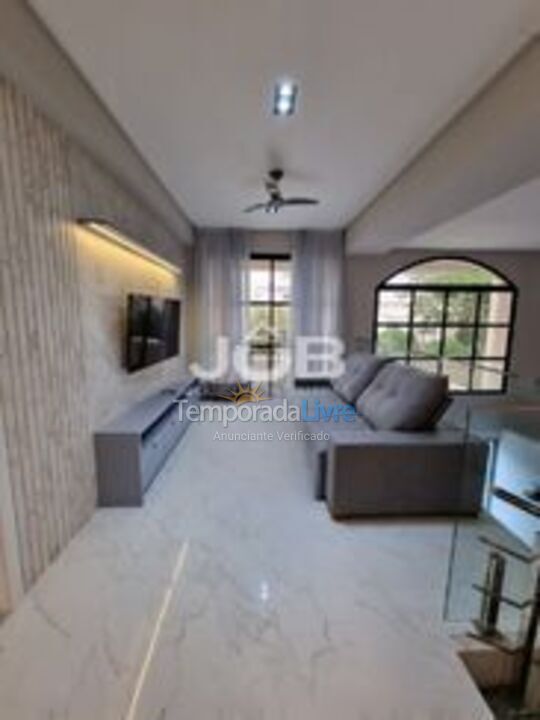 Apartment for vacation rental in Bombinhas (Canto Grande)