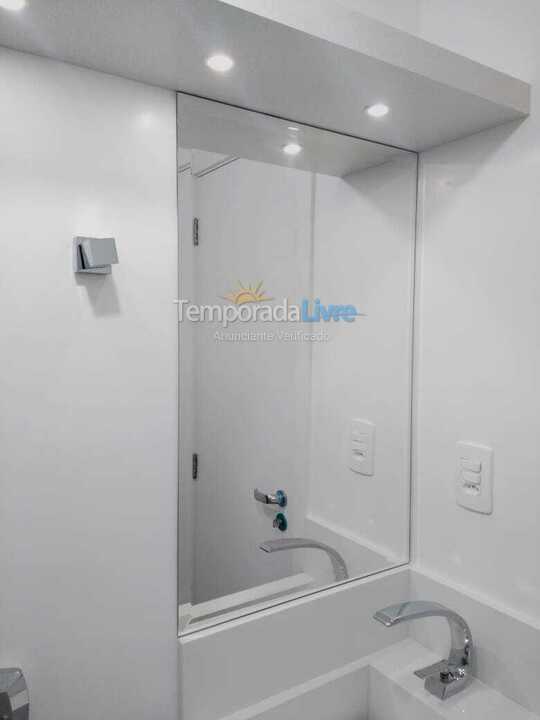 Apartamento para aluguel de temporada em Balneário Camboriú (Barra Sul)