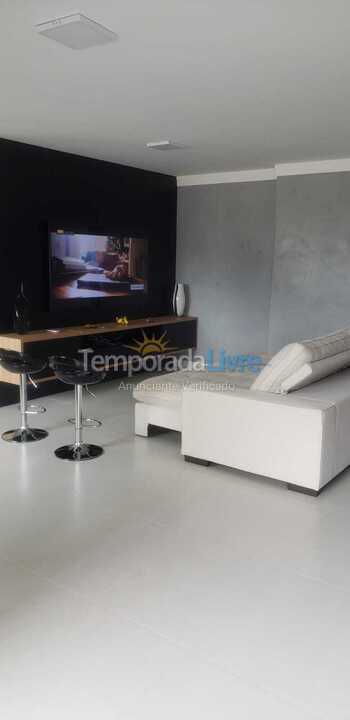 Apartamento para aluguel de temporada em Balneário Camboriú (Barra Sul)