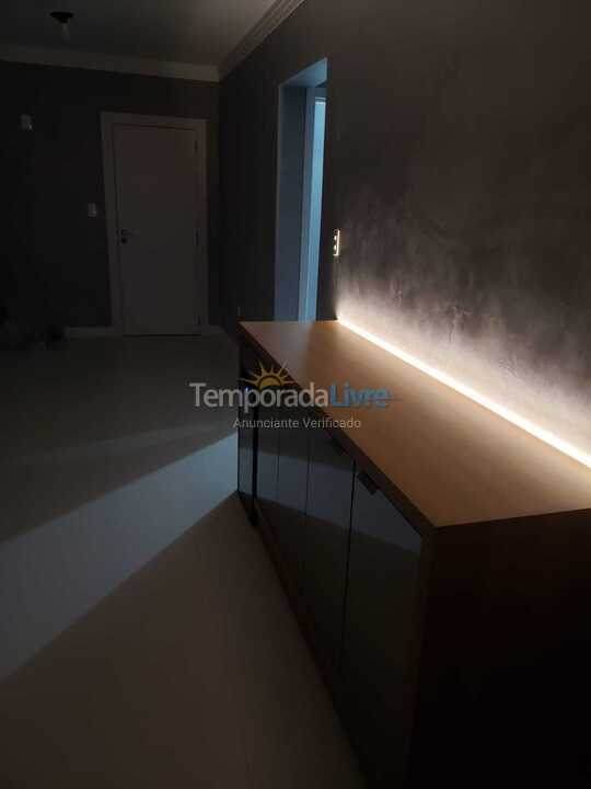 Apartamento para aluguel de temporada em Balneário Camboriú (Barra Sul)