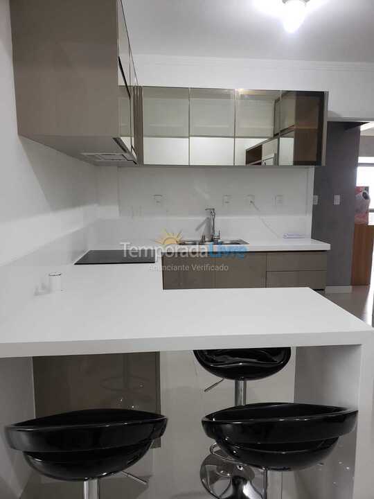Apartamento para aluguel de temporada em Balneário Camboriú (Barra Sul)