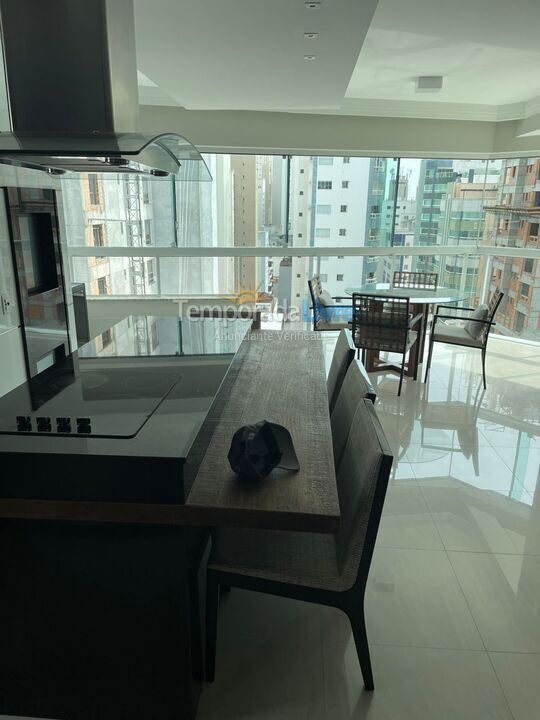 Casa para aluguel de temporada em Balneário Camboriú (Barra Sul)