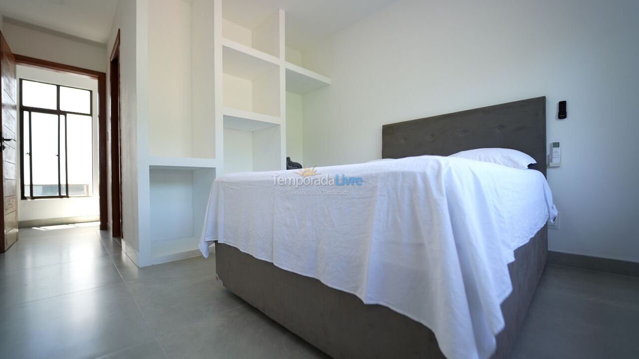 Casa para aluguel de temporada em Balneário Camboriú (Praia do Estaleirinho)