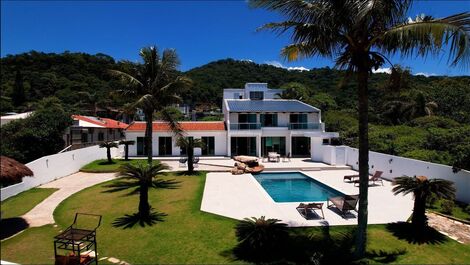 Casa de frente para o Mar em Balneário Camboriú