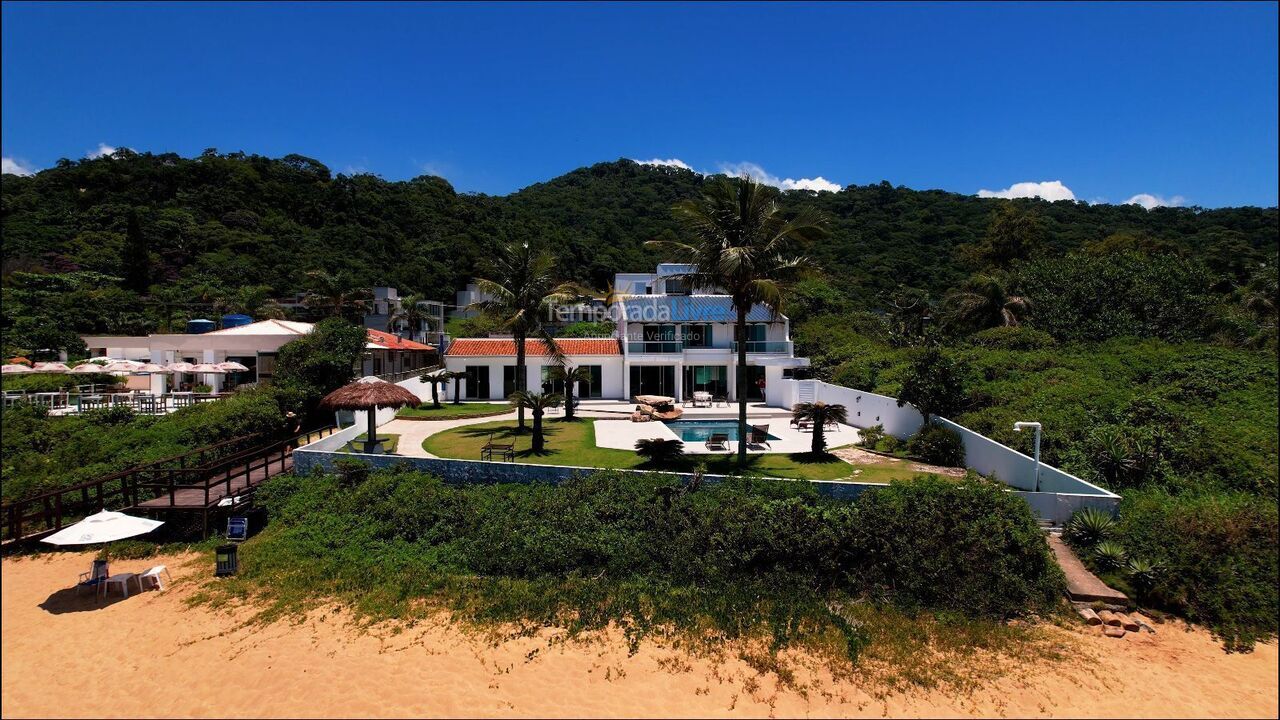 Casa para aluguel de temporada em Balneário Camboriú (Praia do Estaleirinho)