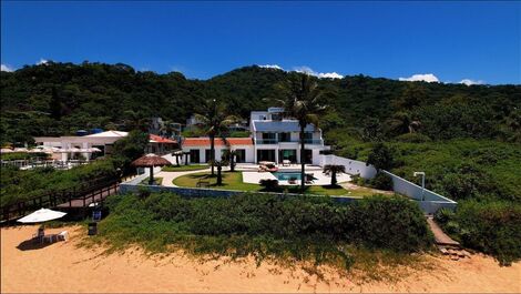 Casa de frente para o Mar em Balneário Camboriú