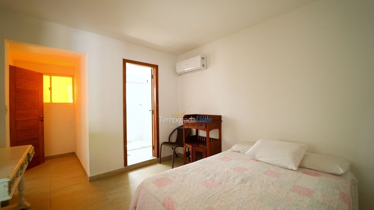 Casa para aluguel de temporada em Balneário Camboriú (Praia do Estaleirinho)