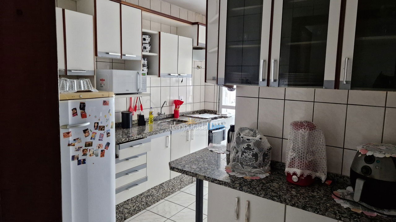 Apartamento para aluguel de temporada em Balneário Camboriú (Praia Central)