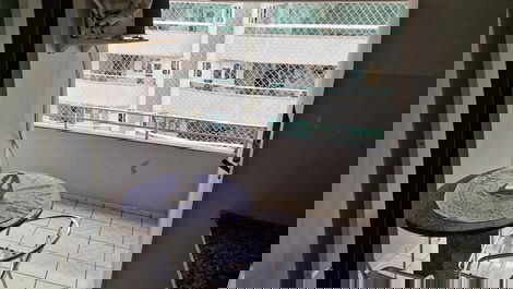 5 Min do Mar! Apto 2 Dorm, Churrasqueira e Ar nos Quartos. 6 Pessoas