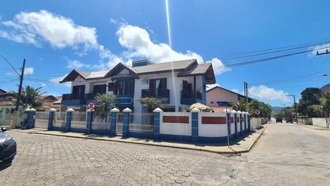 Casa con piscina para 12 personas en Canto Grande