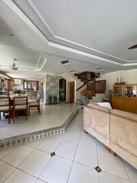 Casa con piscina para 12 personas en Canto Grande