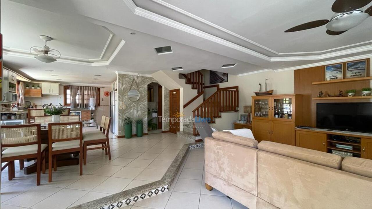 Casa para alquiler de vacaciones em Bombinhas (Canto Grande)