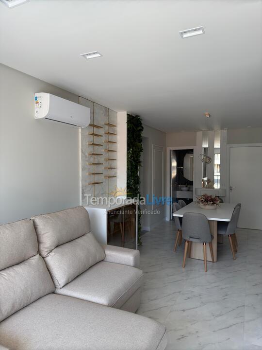 Apartment for vacation rental in Bombinhas (Praia de Bombas)