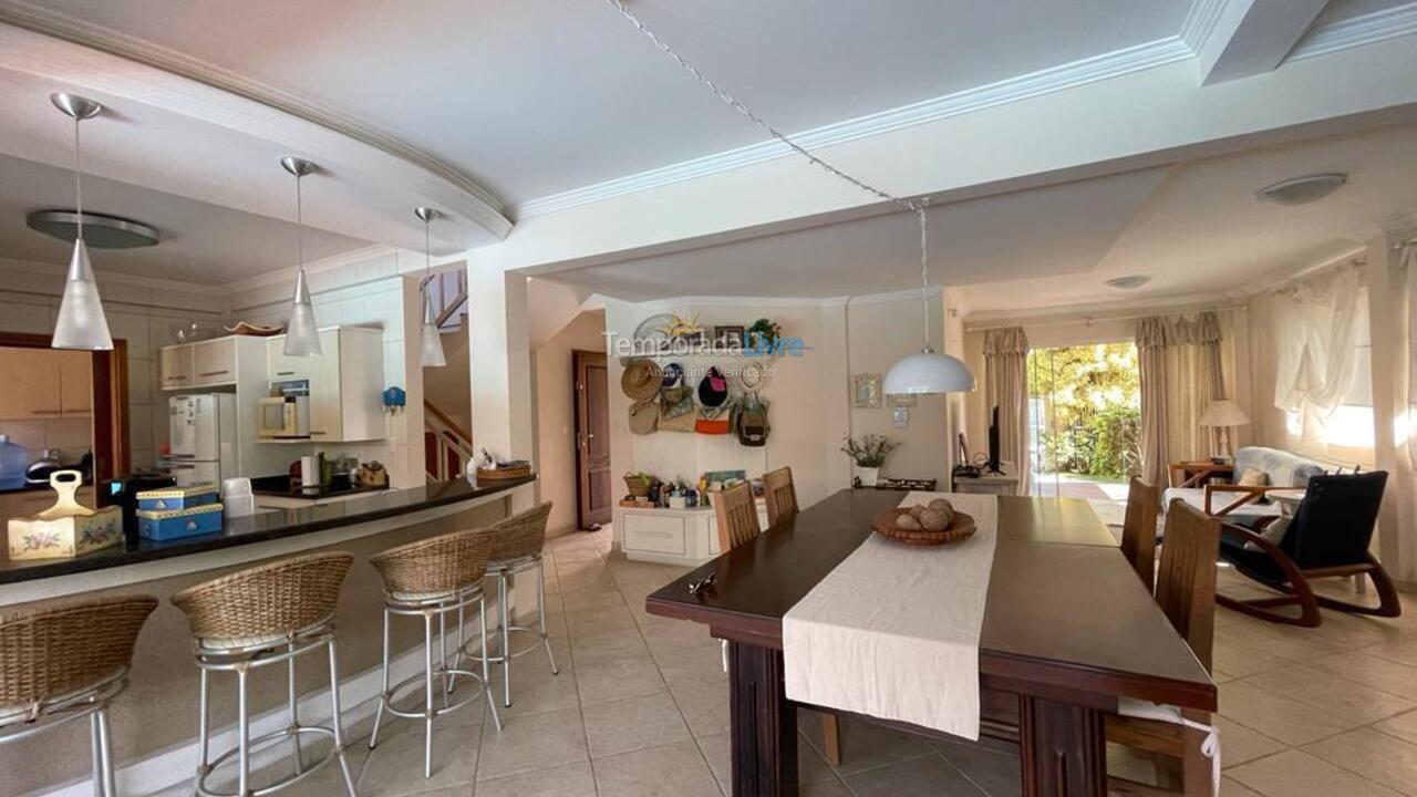 House for vacation rental in Bombinhas (Canto Grande)