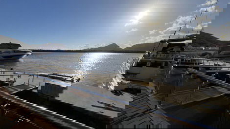 Casa em condomínio marina no Guarujá